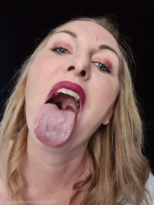 6887817