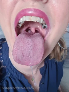 6888053