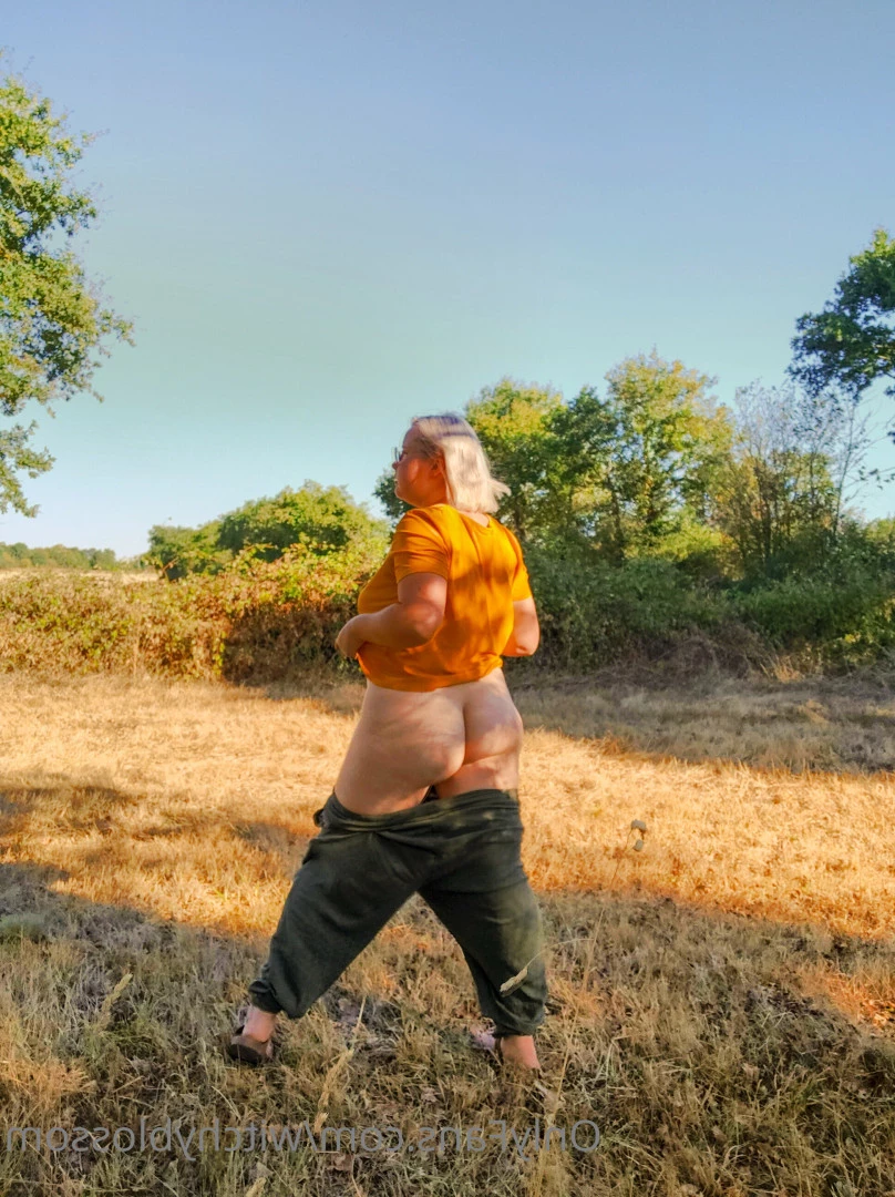 Witchy Blossom [ witchyblossom ] Onlyfans leaked photo 6925258 on Hotleaks.tv