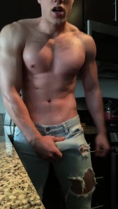yesbrawn Onlyfans leaked video 10537897 on Hotleaks.tv