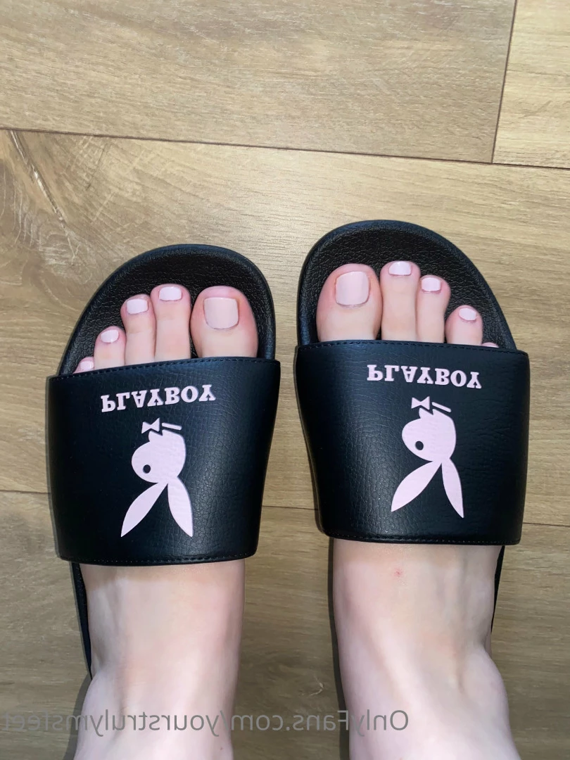Miss Feet [ yourstrulymsfeet ] Onlyfans leaked photo 6498443 on Hotleaks.tv
