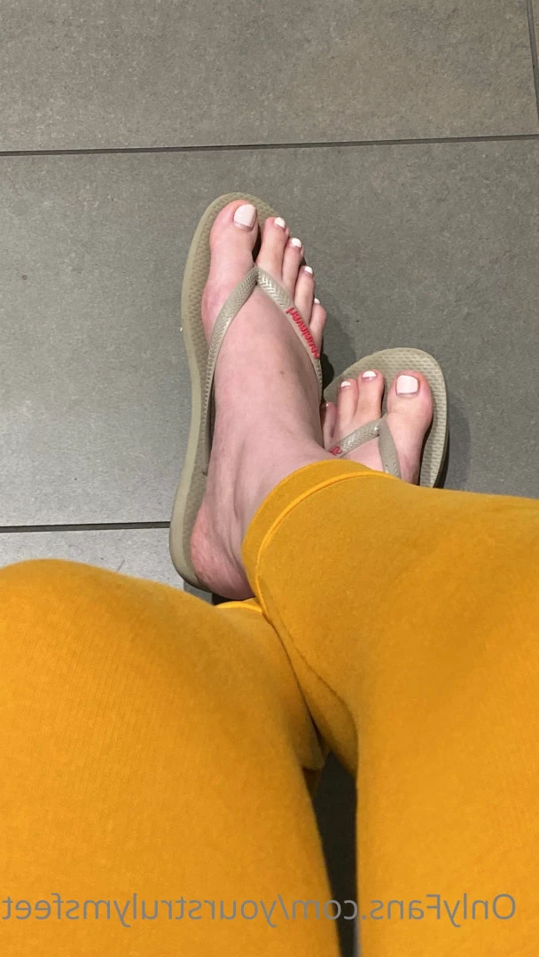 Miss Feet [ yourstrulymsfeet ] Onlyfans leaked photo 6498549 on Hotleaks.tv