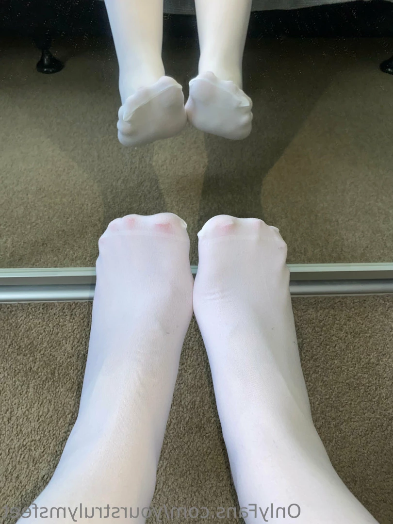 Miss Feet [ yourstrulymsfeet ] Onlyfans leaked photo 10422762 on Hotleaks.tv