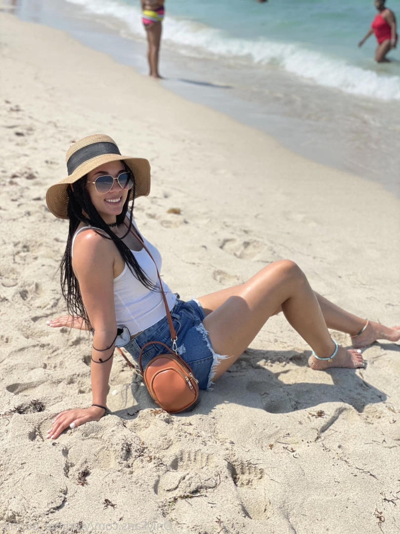 Yummie [ yummie_bunnie ] Onlyfans leaked photo 6664719 on Hotleaks.tv