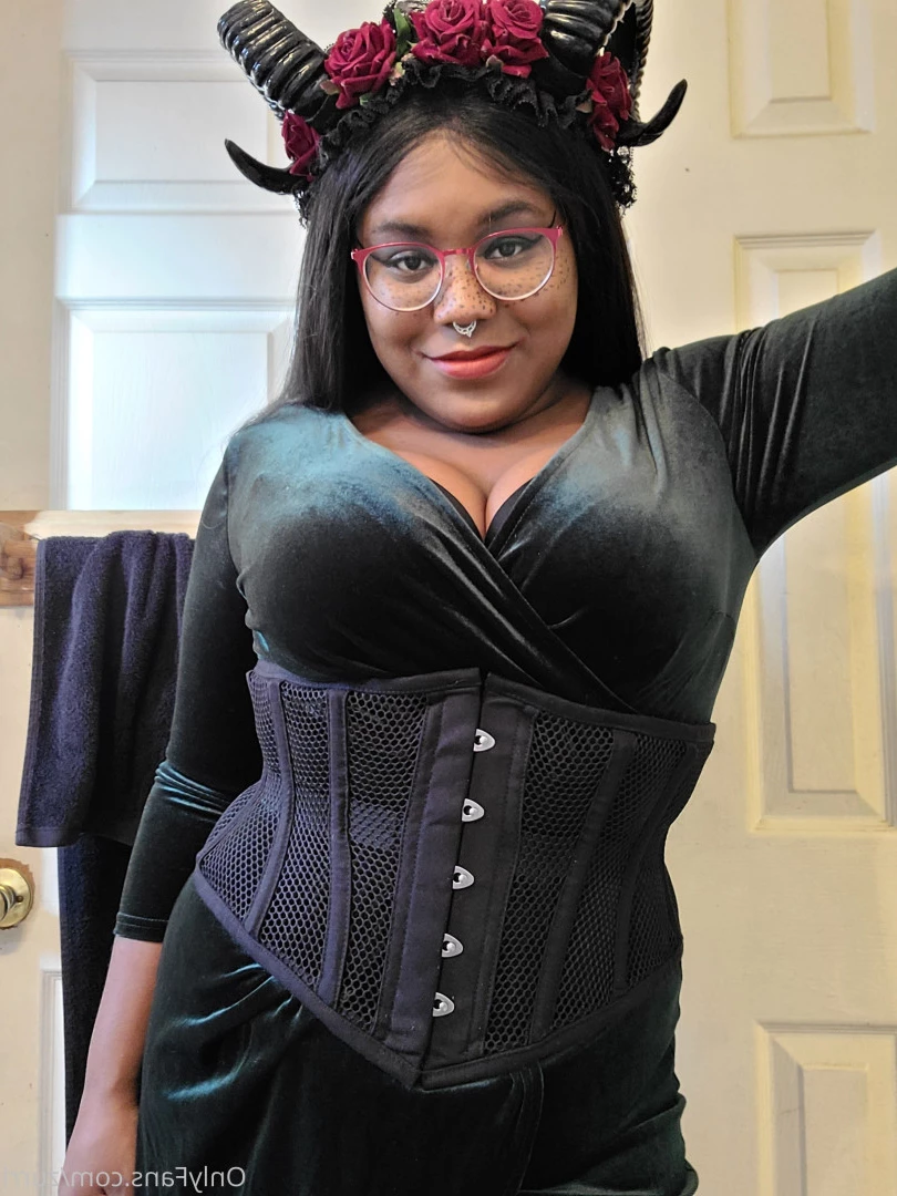 Zuri [ zurrilove ] Onlyfans leaked photo 6467564 on Hotleaks.tv