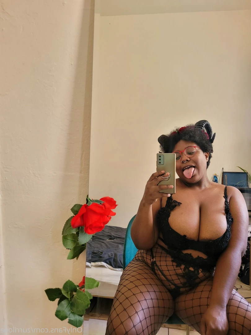 Zuri [ zurrilove ] Onlyfans leaked photo 6480647 on Hotleaks.tv
