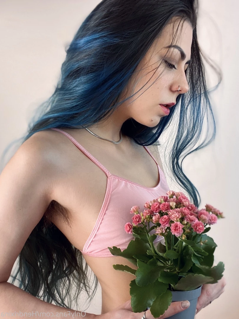 Hendy [ hendrixina ] Onlyfans leaked photo 7799736 on Hotleaks.tv