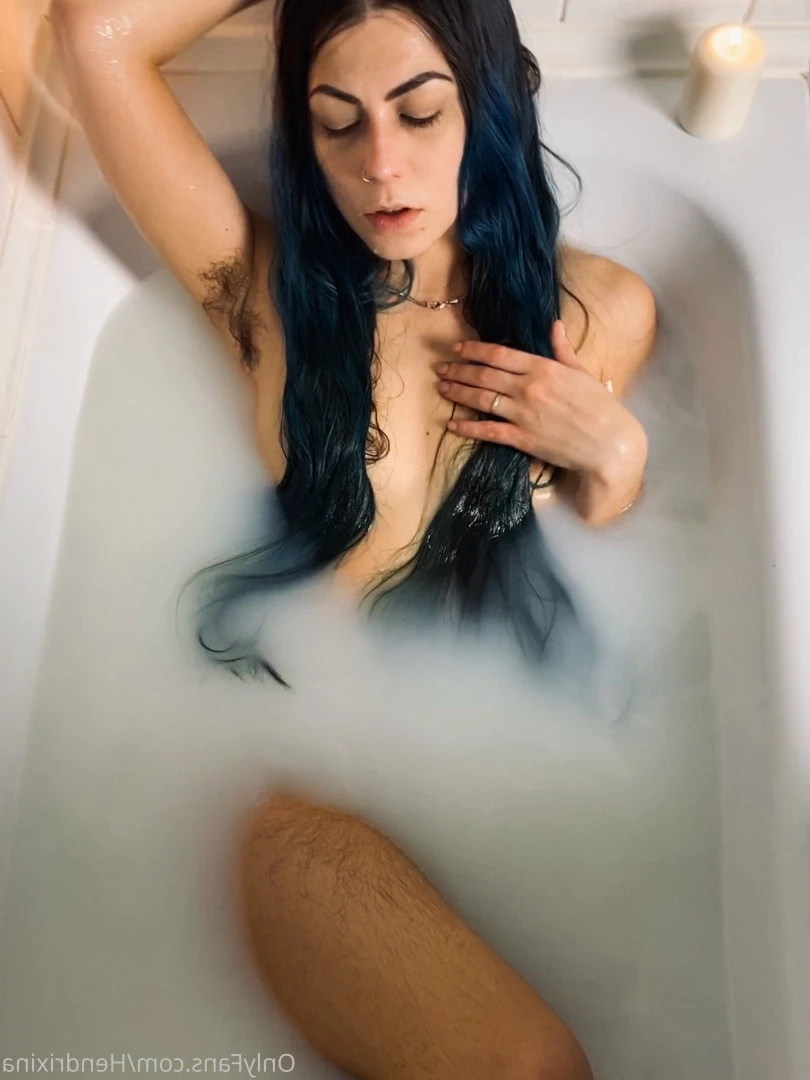 Hendy [ hendrixina ] Onlyfans leaked photo 7803797 on Hotleaks.tv