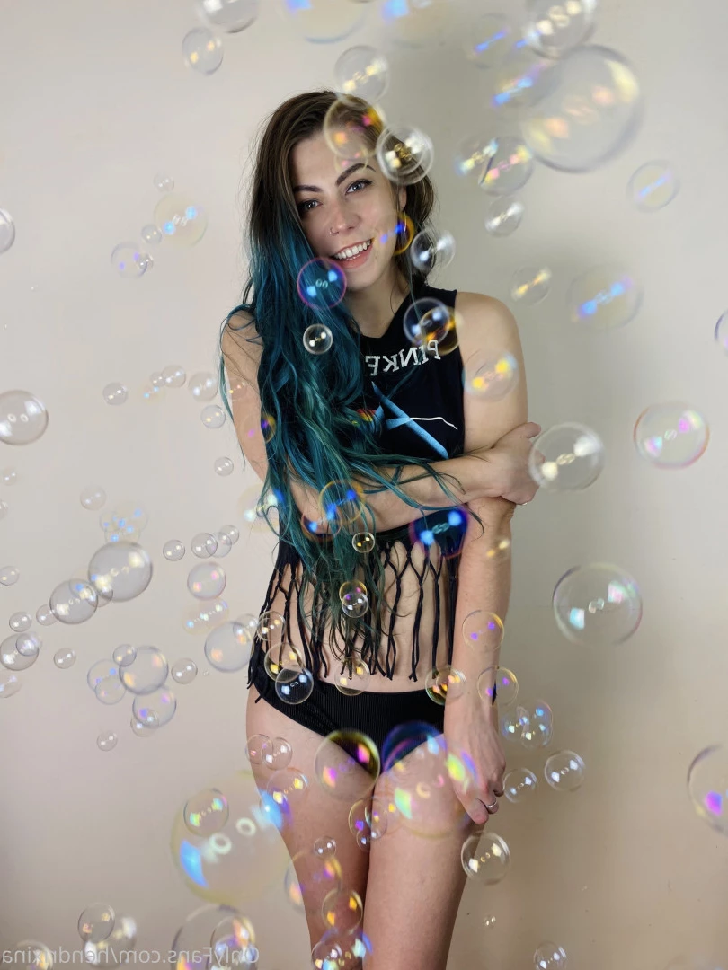 Hendy [ hendrixina ] Onlyfans leaked photo 7821064 on Hotleaks.tv