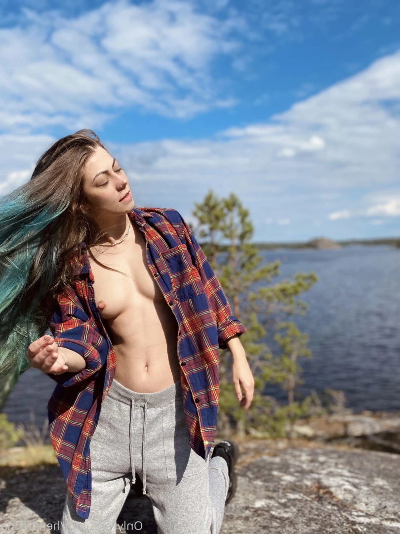 Hendy [ hendrixina ] Onlyfans leaked photo 7824876 on Hotleaks.tv