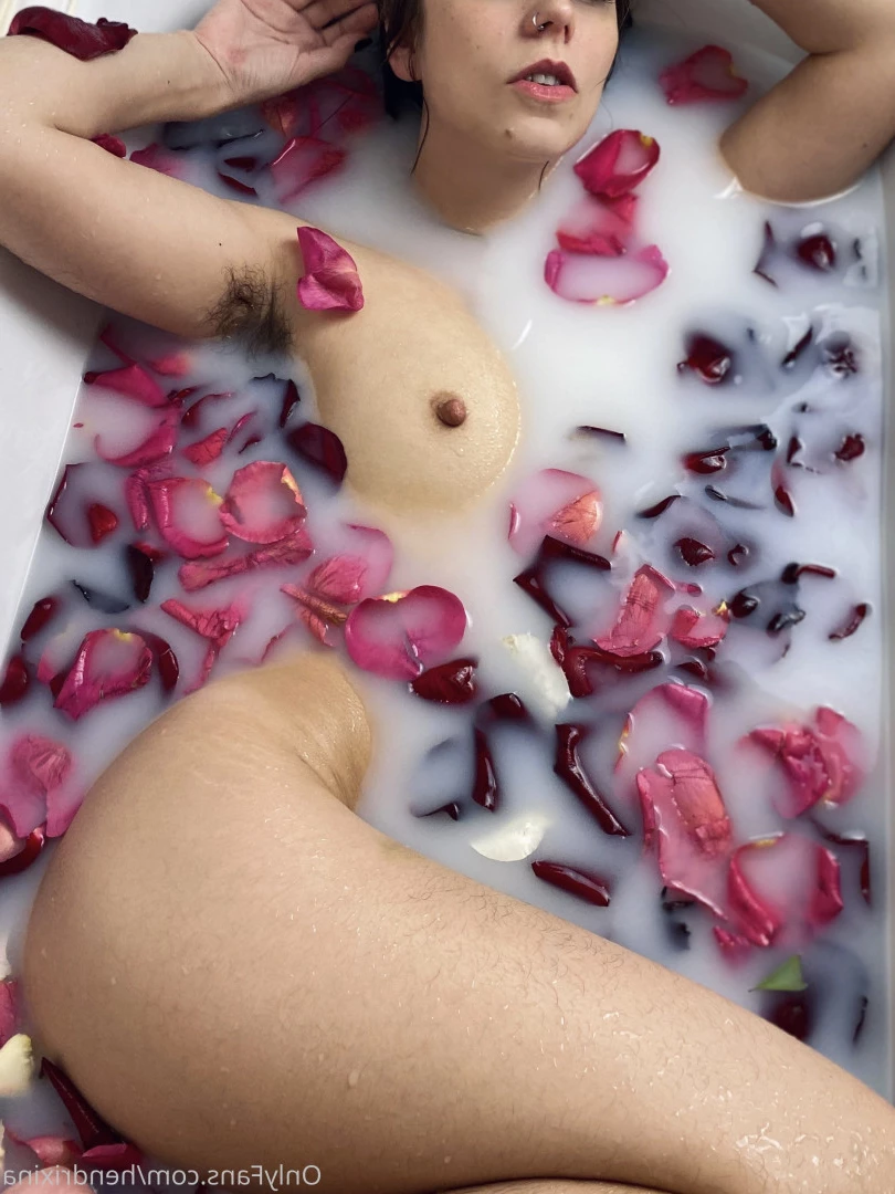 Hendy [ hendrixina ] Onlyfans leaked photo 7829158 on Hotleaks.tv
