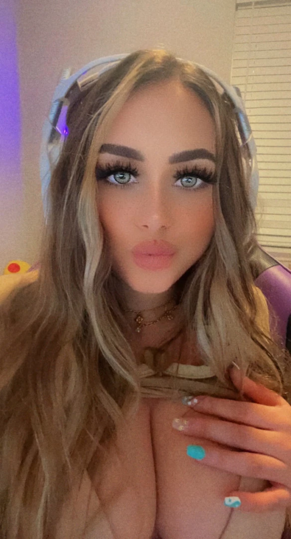 zoe [ lewdzoe ] Onlyfans leaked photo 7834385 on Hotleaks.tv