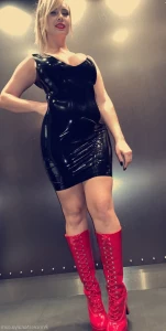 7828871