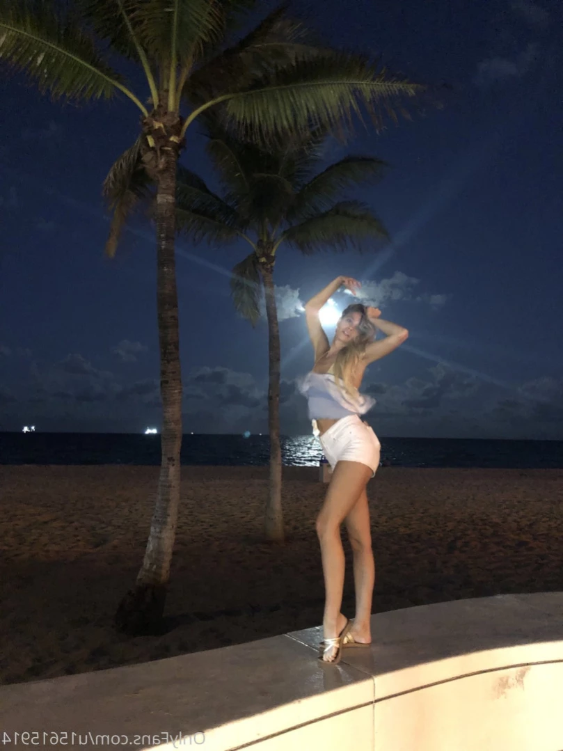 addieandrews Onlyfans leaked photo 13424100 on Hotleaks.tv