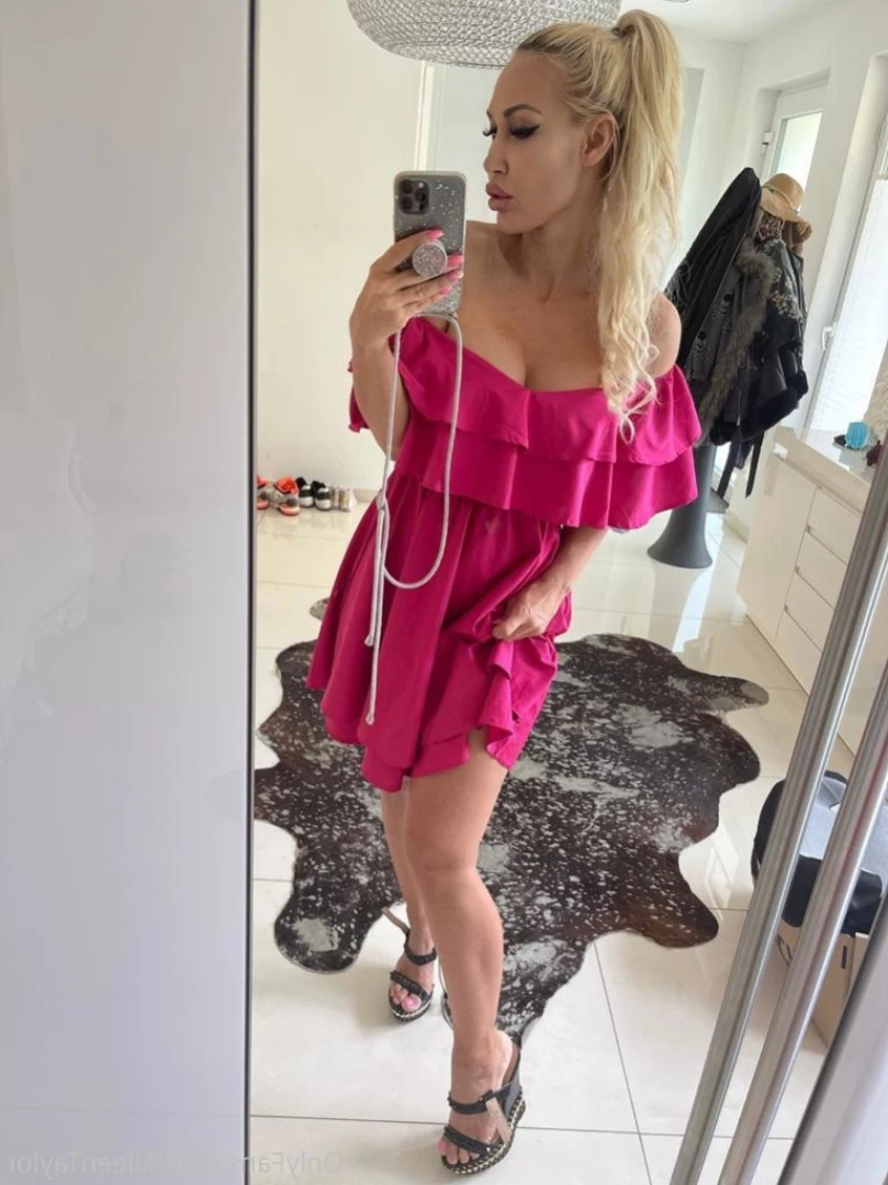 aileentaylorofficial Onlyfans leaked photo 11064751 on Hotleaks.tv