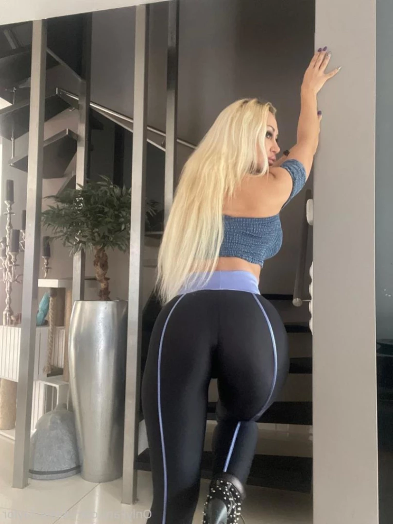 aileentaylorofficial Onlyfans leaked photo 11064791 on Hotleaks.tv