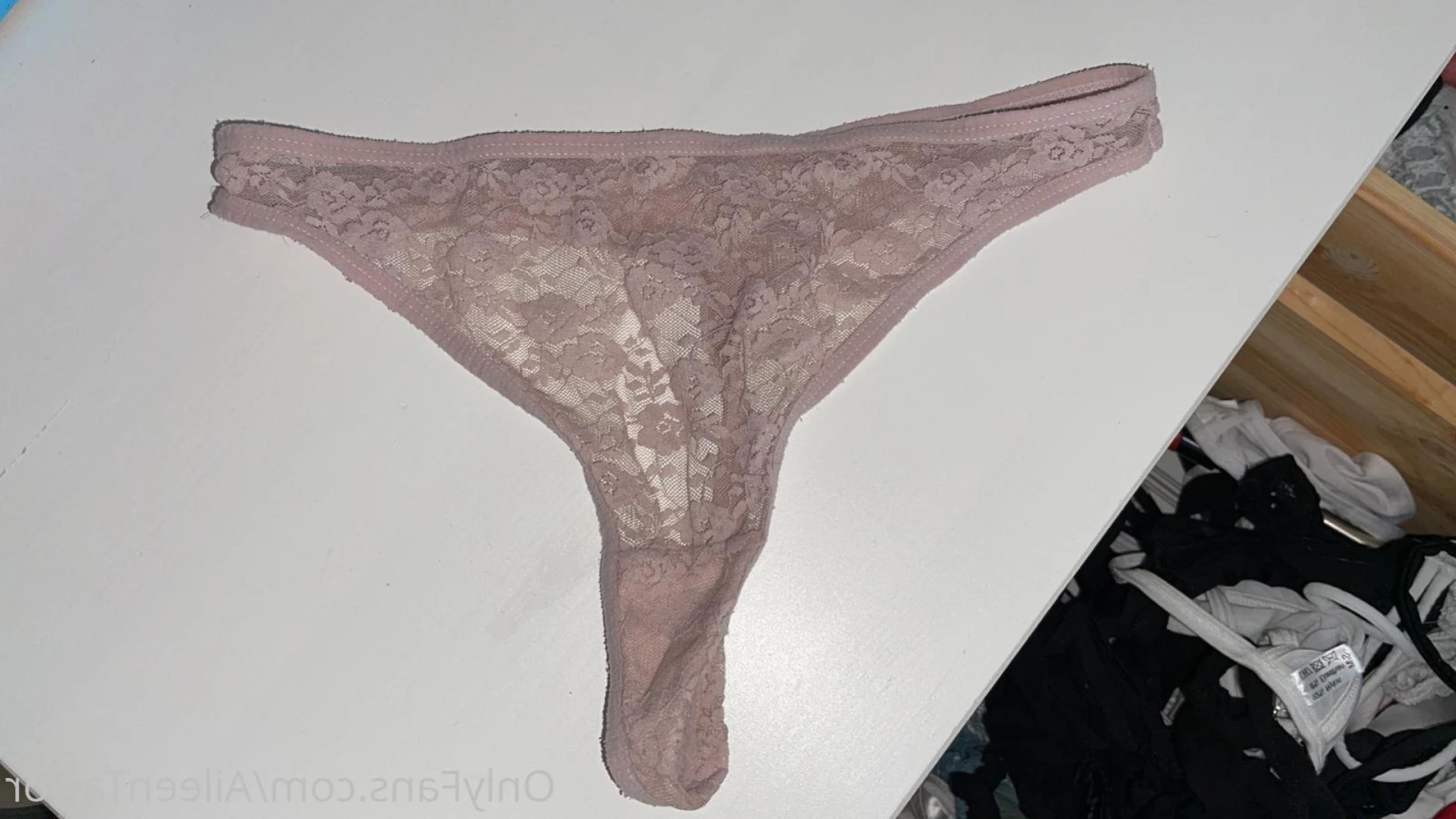 aileentaylorofficial Onlyfans leaked photo 12423390 on Hotleaks.tv