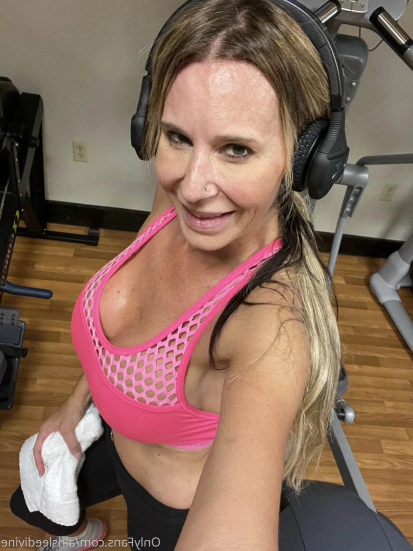 Ainslee Divine [ ainsleedivine ] Onlyfans leaked photo 14895919 on Hotleaks.tv