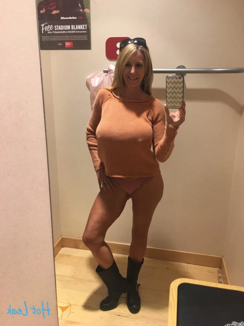 Ainslee Divine [ ainsleedivine ] Onlyfans leaked photo 15593058 on Hotleaks.tv