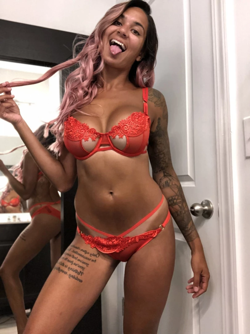 Alexis Zara [ alexiszara ] Onlyfans leaked photo 15380144 on Hotleaks.tv
