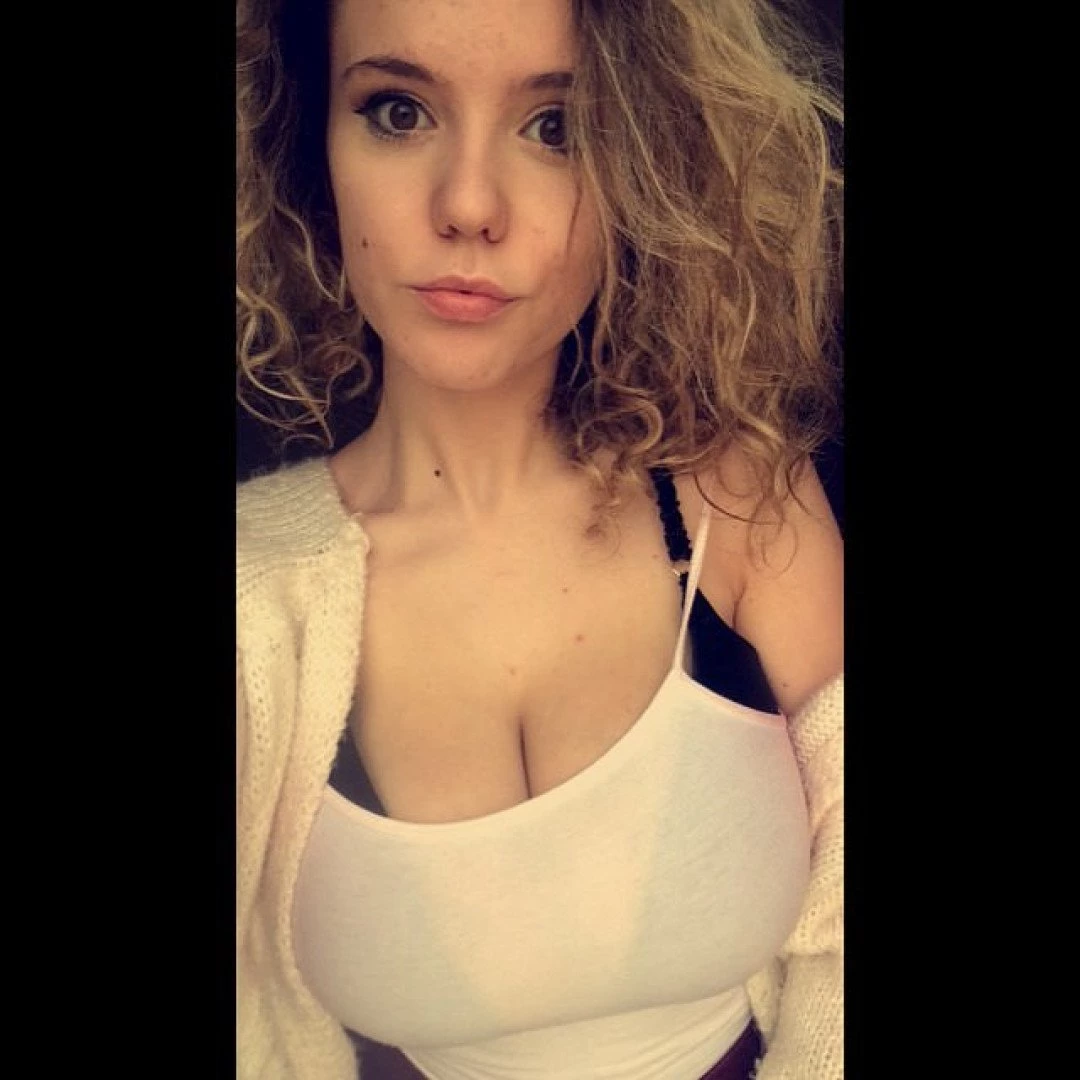 lauramariexoxo Onlyfans leaked photo 667745 on Hotleaks.tv