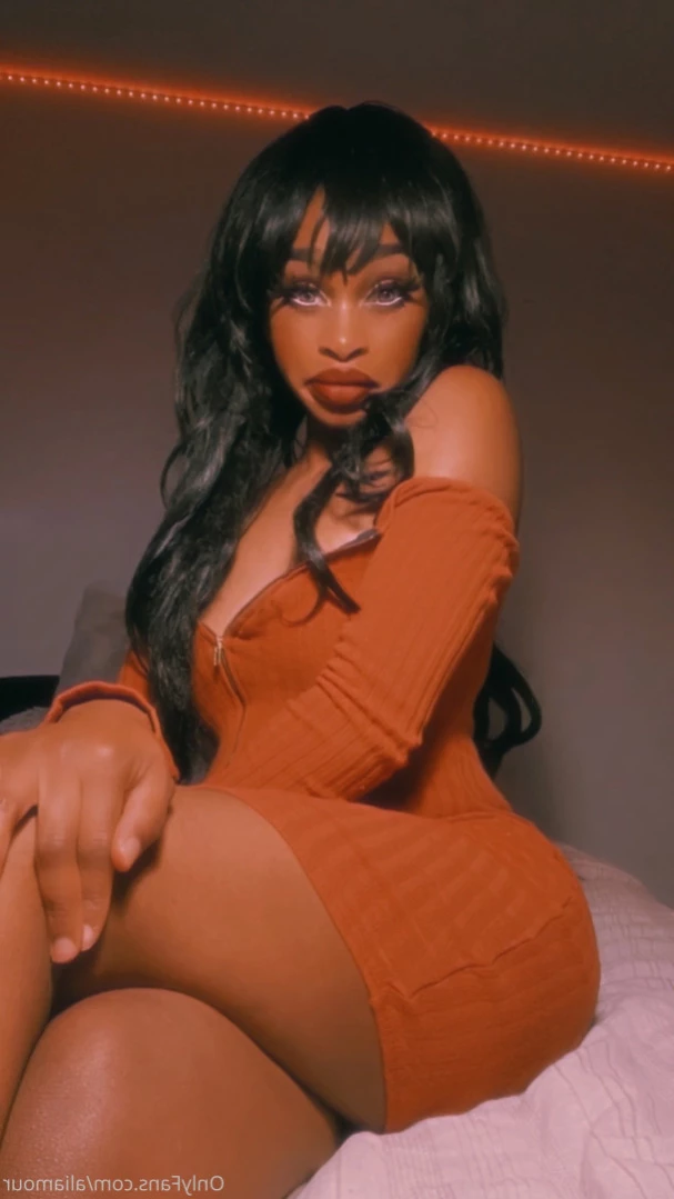 ✨𝔸𝕃𝕀 ✨ [ aliamour ] Onlyfans leaked photo 10998074 on Hotleaks.tv