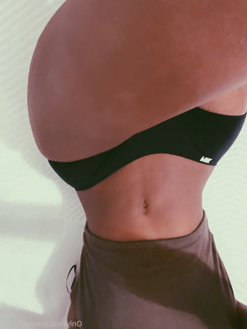 ✨𝔸𝕃𝕀 ✨ [ aliamour ] Onlyfans leaked photo 11622487 on Hotleaks.tv