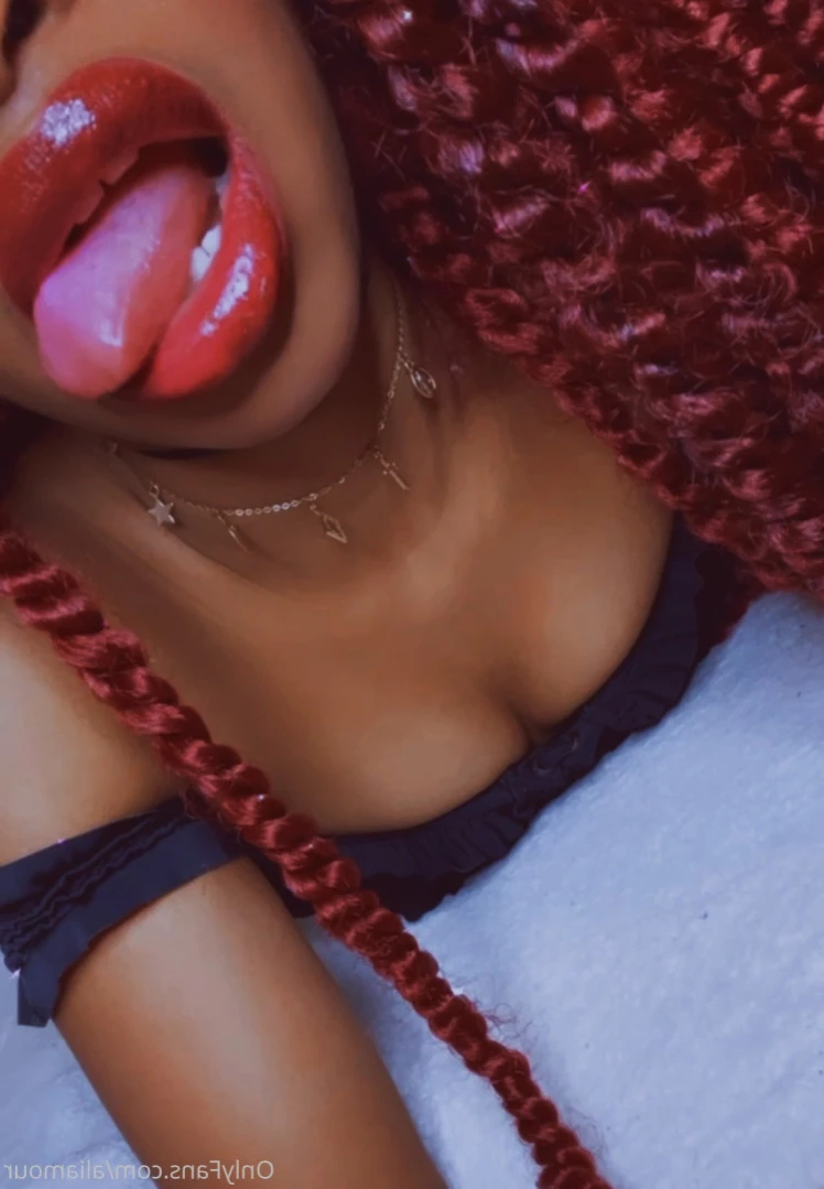 ✨𝔸𝕃𝕀 ✨ [ aliamour ] Onlyfans leaked photo 14612881 on Hotleaks.tv