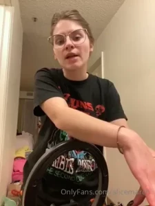 Alice March [ alicemarch ] Onlyfans leaked video 8509884 on Hotleaks.tv