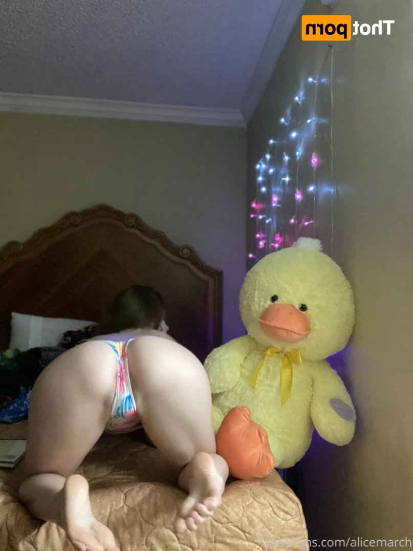 Alice March [ alicemarch ] Onlyfans leaked photo 12453102 on Hotleaks.tv