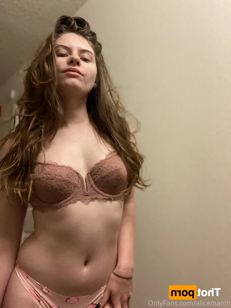 Alice March [ alicemarch ] Onlyfans leaked photo 12656772 on Hotleaks.tv