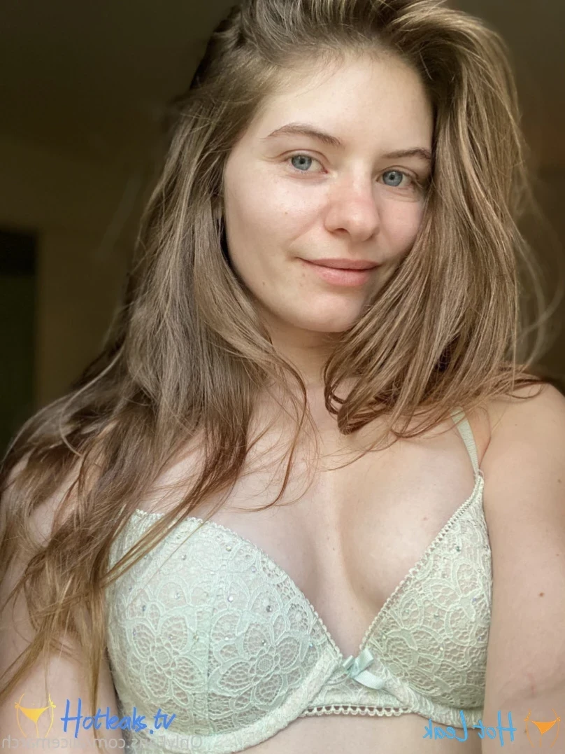 Alice March [ alicemarch ] Onlyfans leaked photo 12851241 on Hotleaks.tv