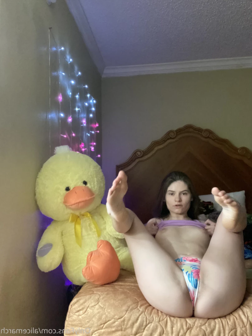 Alice March [ alicemarch ] Onlyfans leaked photo 14307895 on Hotleaks.tv