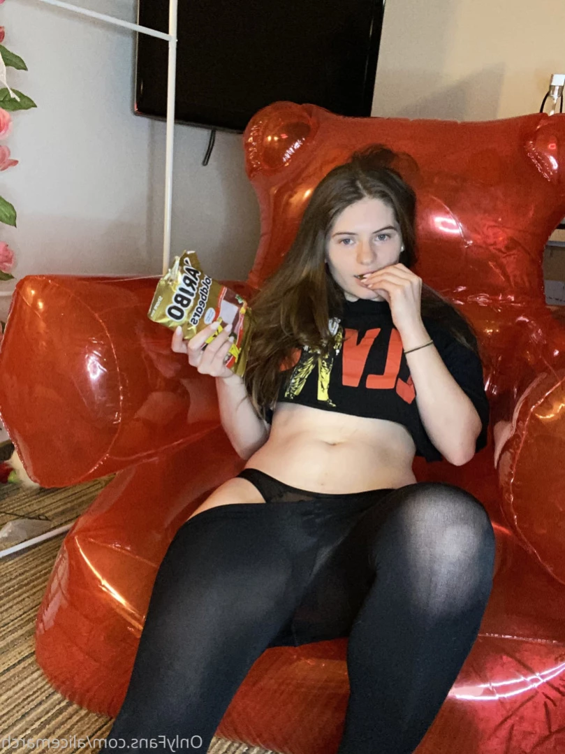 Alice March [ alicemarch ] Onlyfans leaked photo 16249572 on Hotleaks.tv