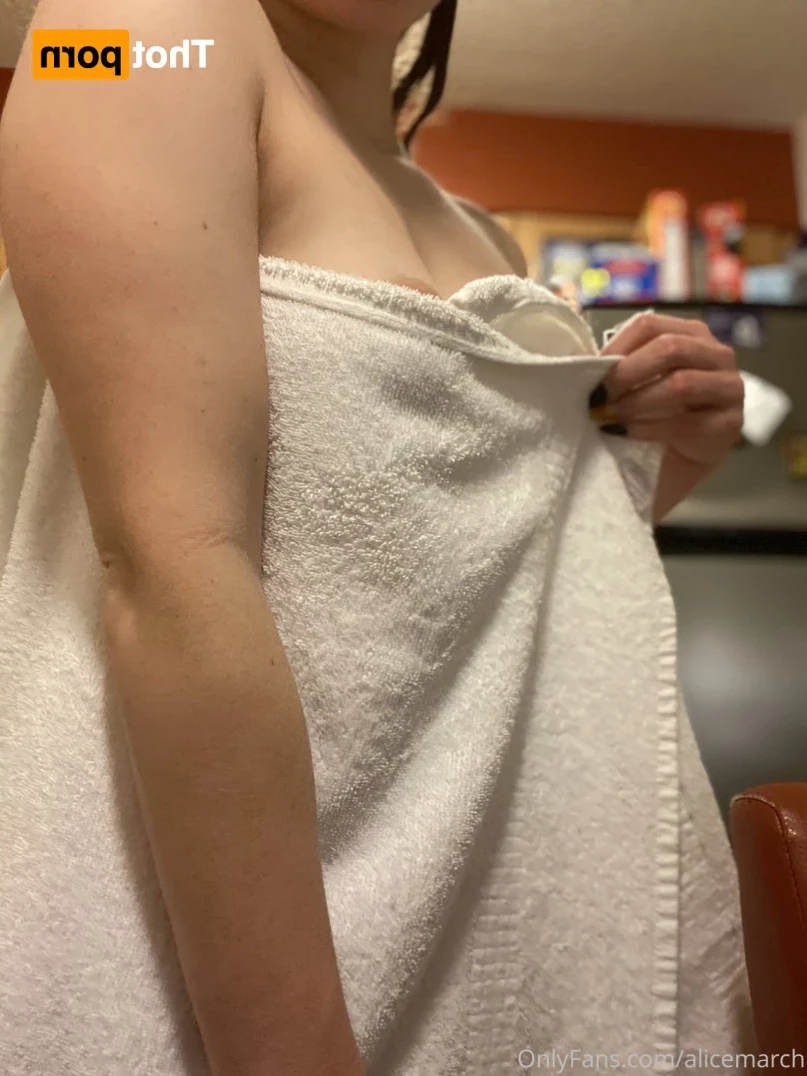 Alice March [ alicemarch ] Onlyfans leaked photo 16485842 on Hotleaks.tv