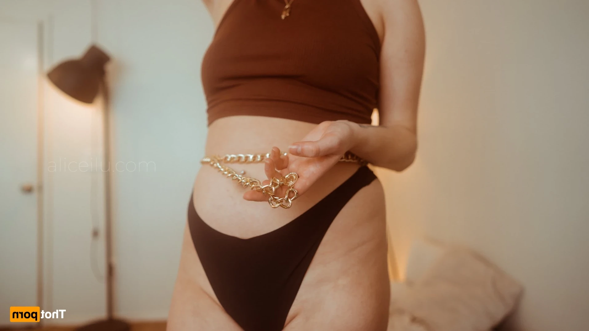 Alice [ alicemoss ] Onlyfans leaked photo 11353243 on Hotleaks.tv