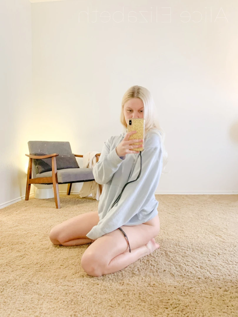 Alice [ alicemoss ] Onlyfans leaked photo 12181459 on Hotleaks.tv