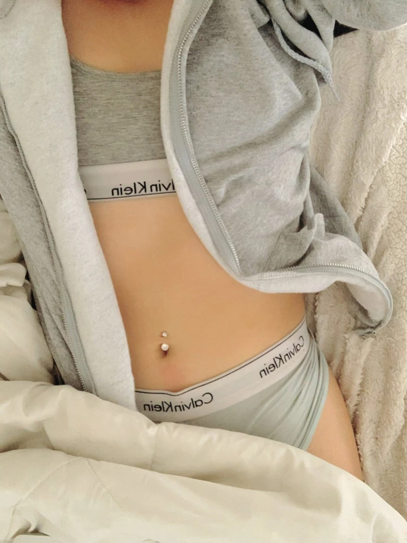 Alice [ alicemoss ] Onlyfans leaked photo 13046460 on Hotleaks.tv