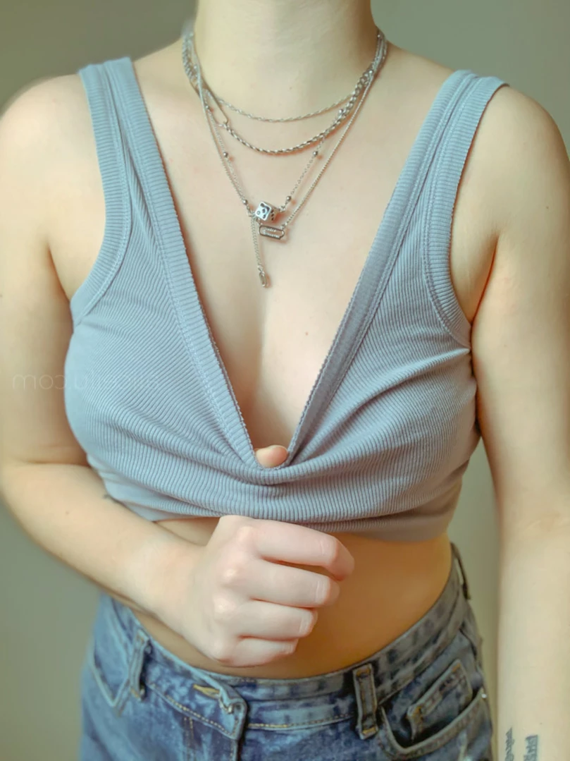 Alice [ alicemoss ] Onlyfans leaked photo 14278535 on Hotleaks.tv