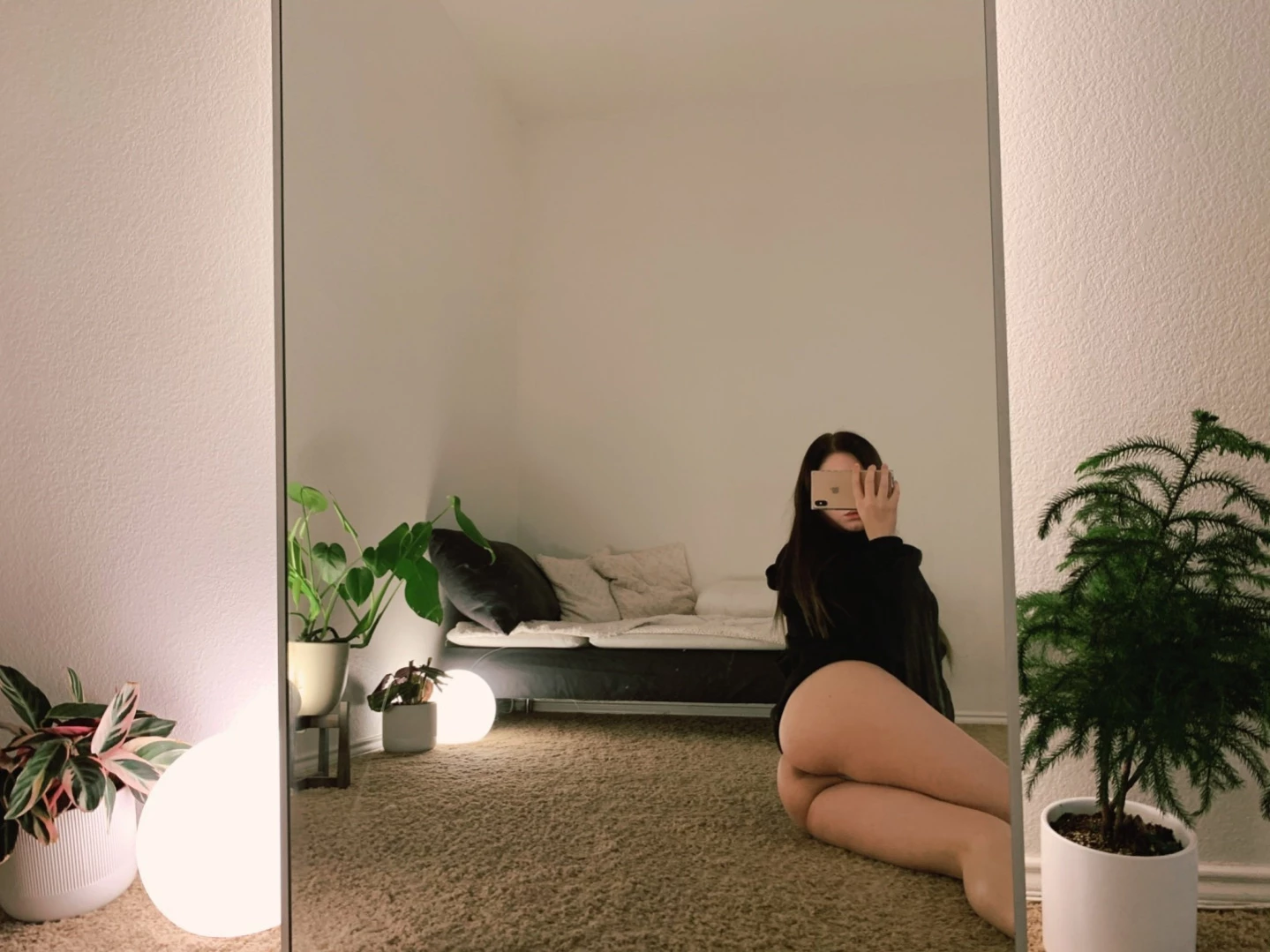 Alice [ alicemoss ] Onlyfans leaked photo 14521062 on Hotleaks.tv