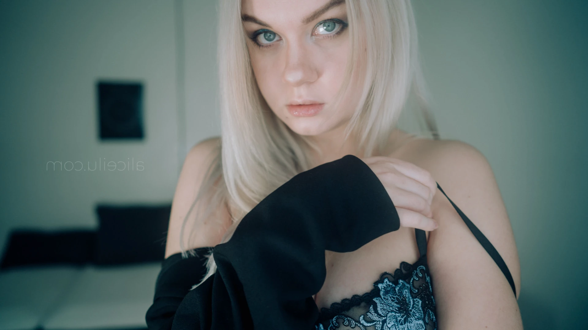 Alice [ alicemoss ] Onlyfans leaked photo 14572605 on Hotleaks.tv
