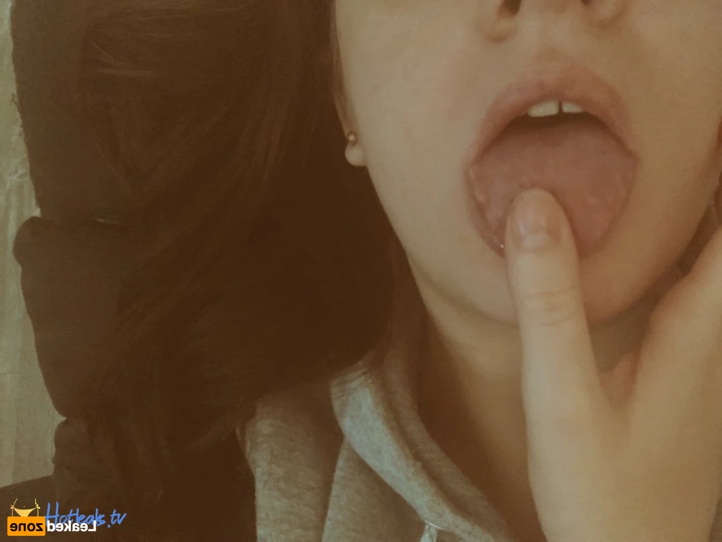 Alice [ alicemoss ] Onlyfans leaked photo 14652990 on Hotleaks.tv