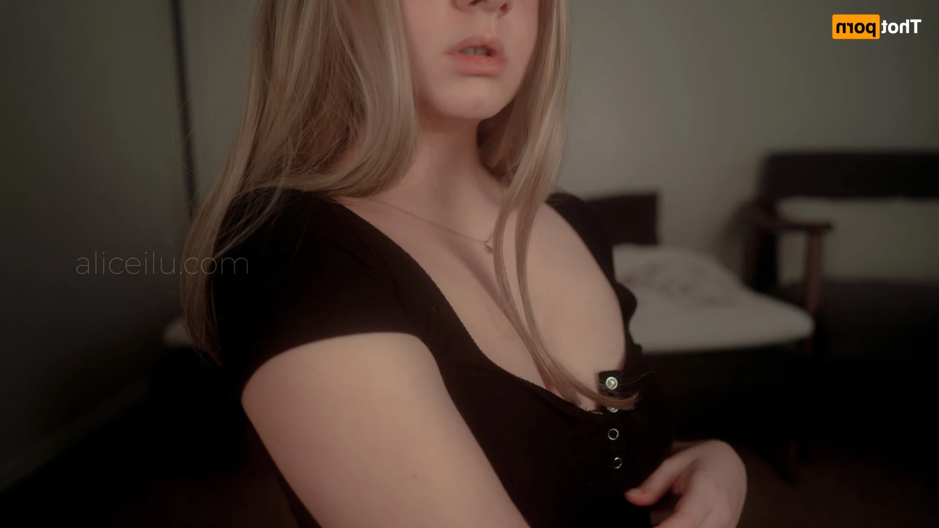 Alice [ alicemoss ] Onlyfans leaked photo 14983209 on Hotleaks.tv