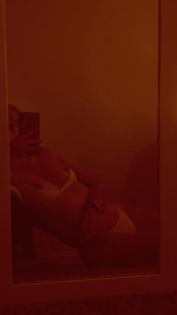 Alice [ alicemoss ] Onlyfans leaked photo 15019989 on Hotleaks.tv