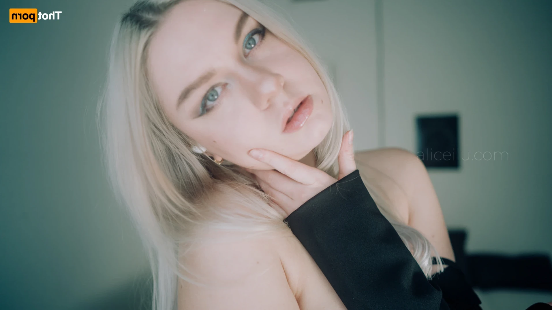 Alice [ alicemoss ] Onlyfans leaked photo 15237176 on Hotleaks.tv