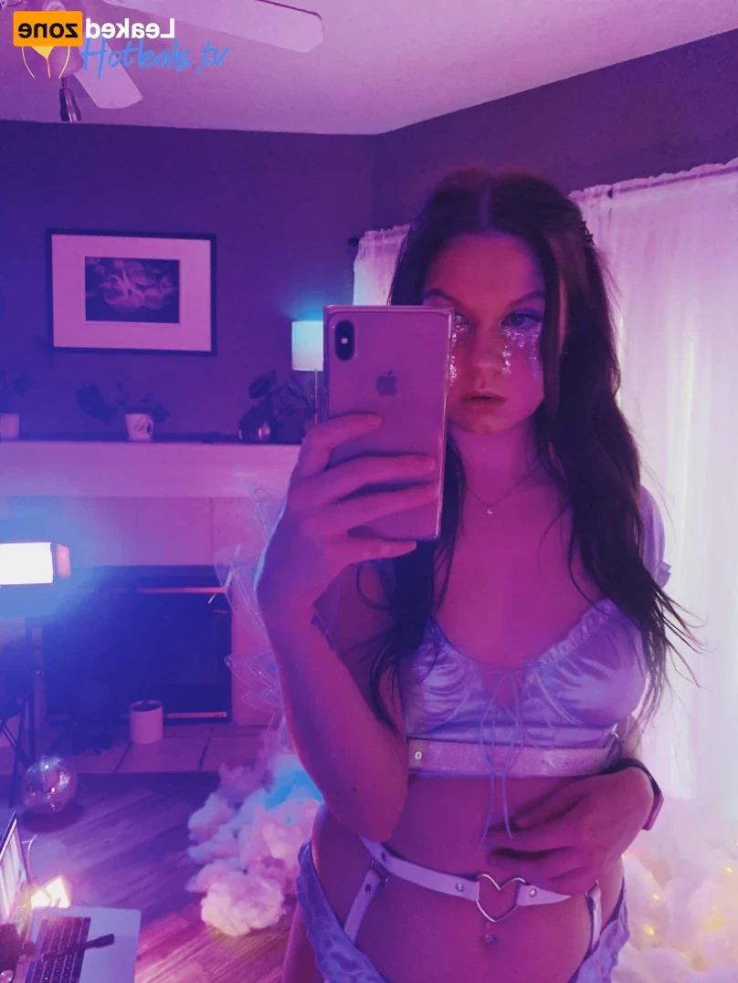 Alice [ alicemoss ] Onlyfans leaked photo 15727645 on Hotleaks.tv