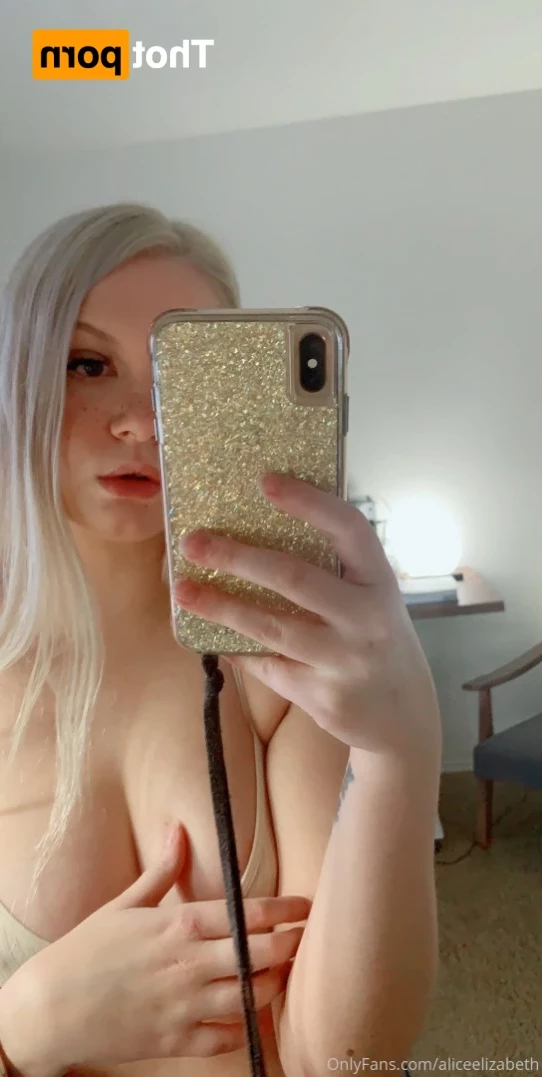 Alice [ alicemoss ] Onlyfans leaked photo 16095924 on Hotleaks.tv