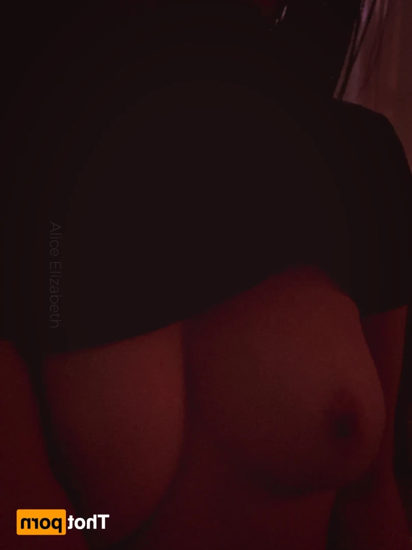 Alice [ alicemoss ] Onlyfans leaked photo 16096303 on Hotleaks.tv