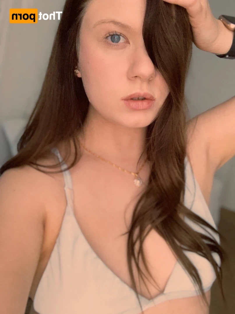 Alice [ alicemoss ] Onlyfans leaked photo 16128884 on Hotleaks.tv