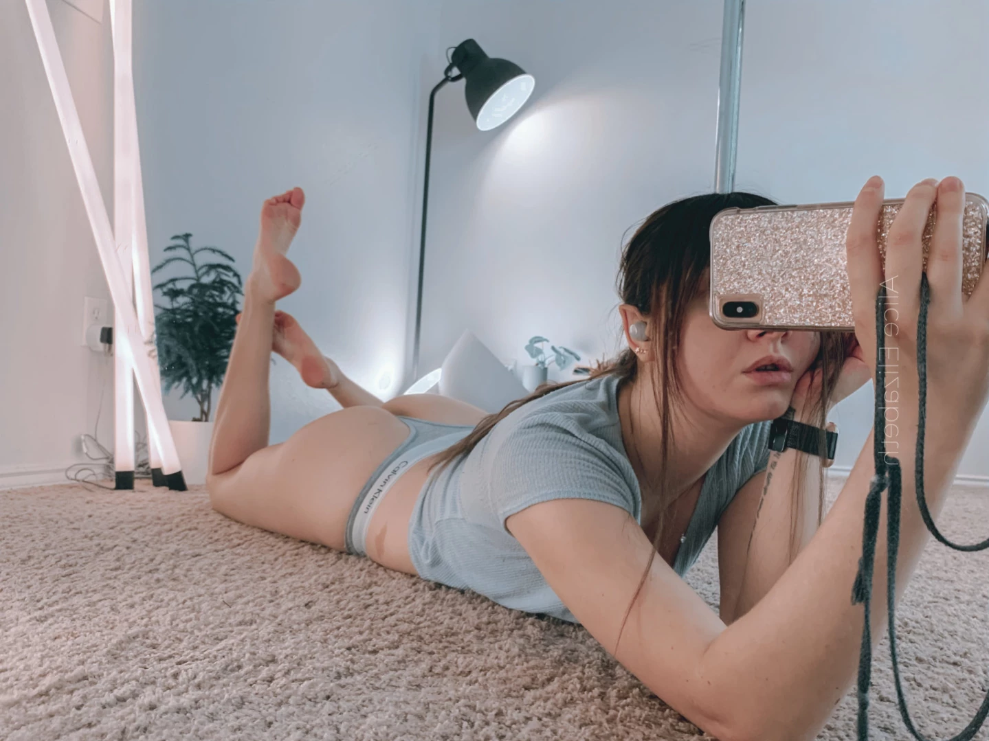 Alice [ alicemoss ] Onlyfans leaked photo 16205924 on Hotleaks.tv